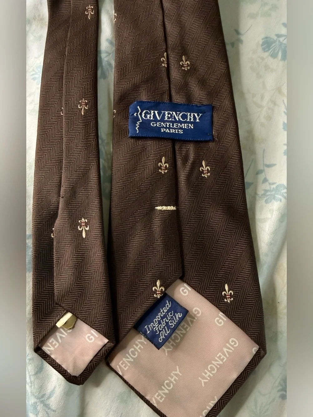 Givenchy Gentlemen Paris Silk Tie Brown Fleur De Lis Chevron Weave
